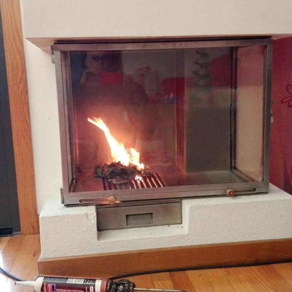 Puertas para chimenea a medida (Sistemas de calefacción y mobiliario de